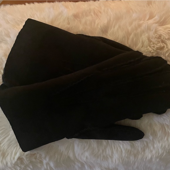 Water Repellant Shearling Gloves - Black/Med - Picture 4 of 4